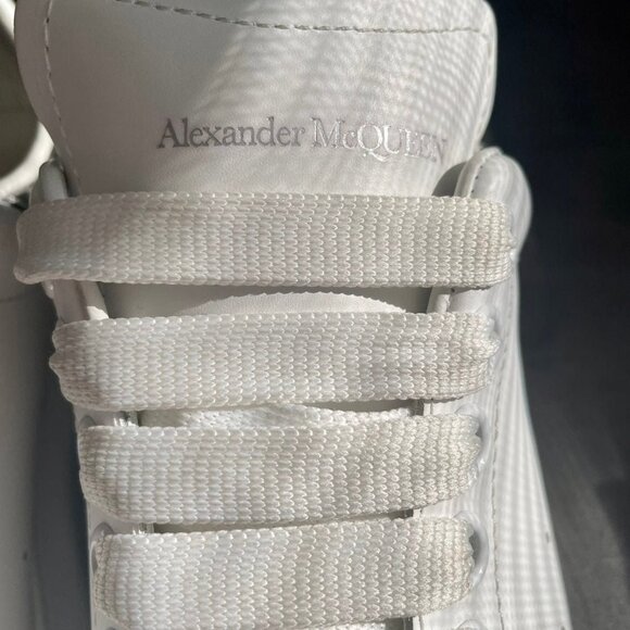 Authentic Alexander McQueen Women’s  Sneakers - Picture 8 of 8